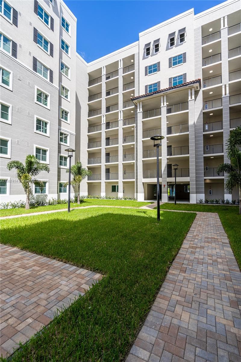 400 NW 112th Ave # 323, Sweetwater, FL 33172 — zdjęcie 5