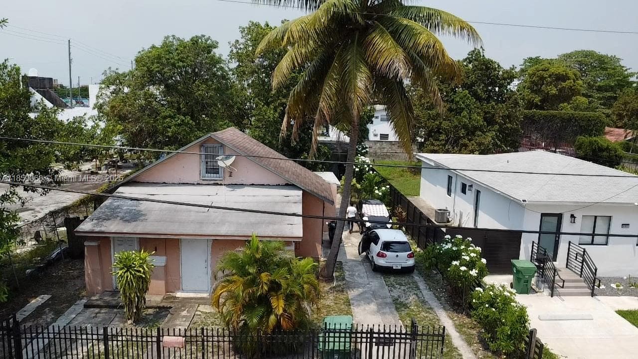 683 NW 30th St, Miami, FL 33127 — zdjęcie 3