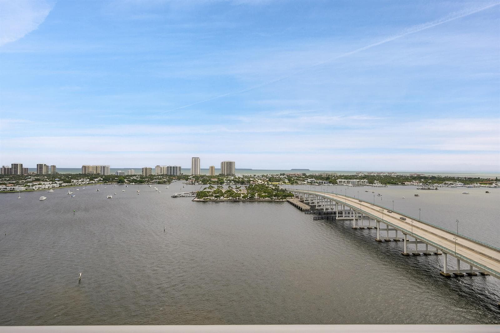 2640 Lake Shore Drive # 2011, Riviera Beach, FL 33404 — zdjęcie 4