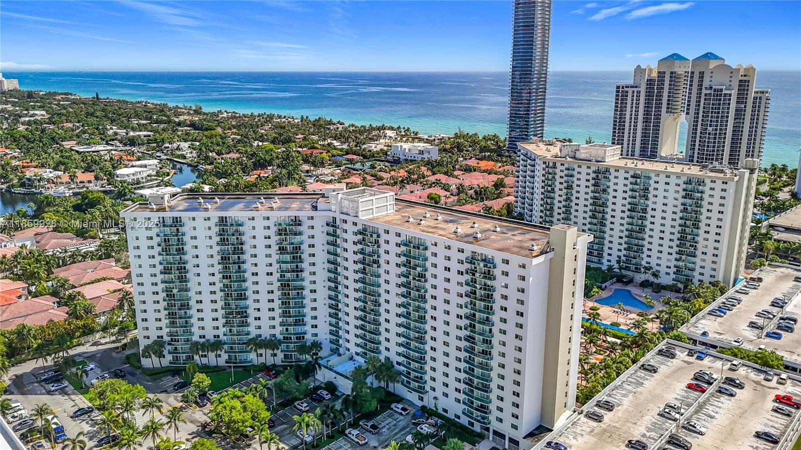 19380 Collins Ave # 308, Sunny Isles Beach, FL 33160 — zdjęcie 2
