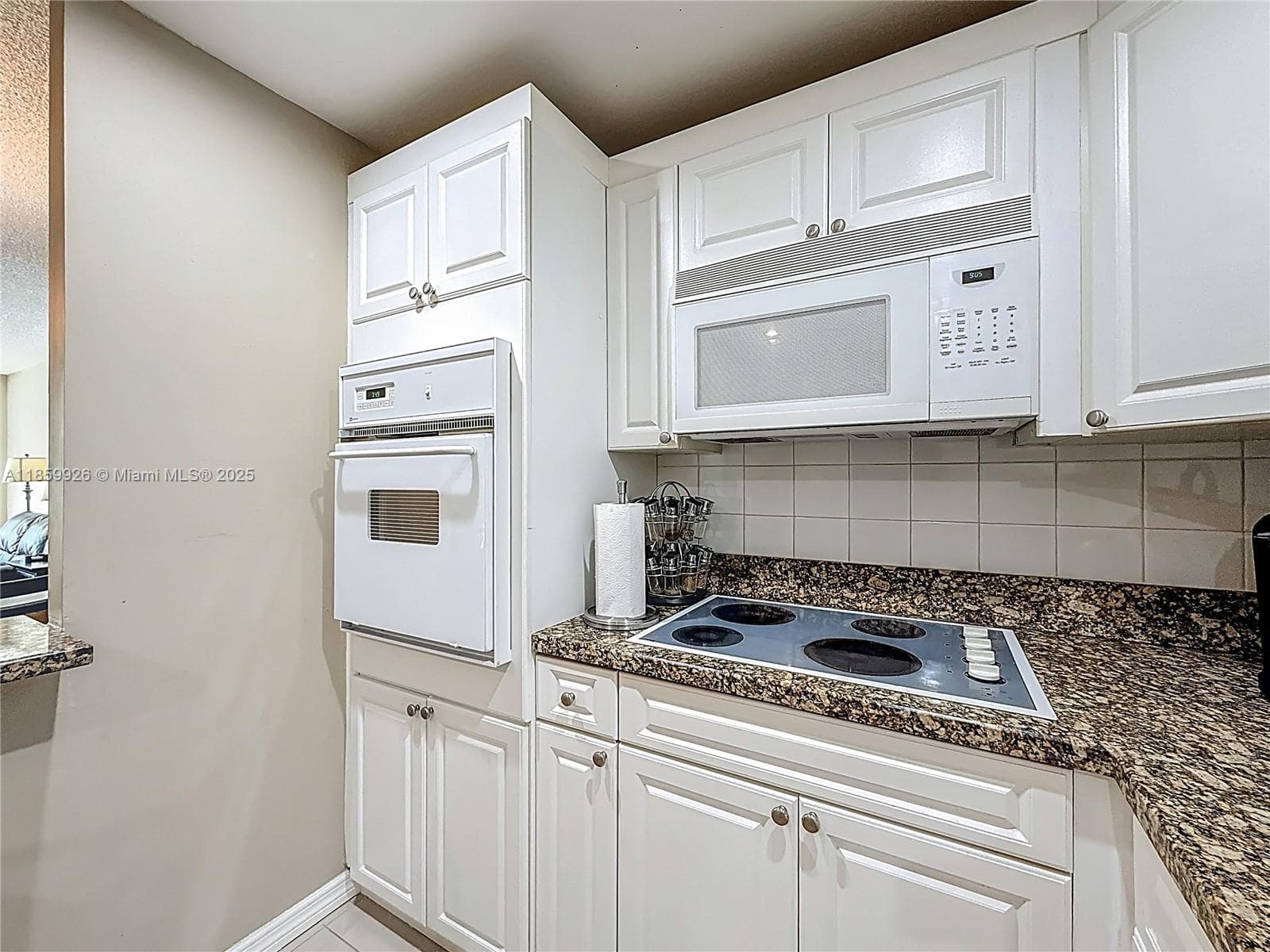19380 Collins Ave # 308, Sunny Isles Beach, FL 33160 — zdjęcie 5