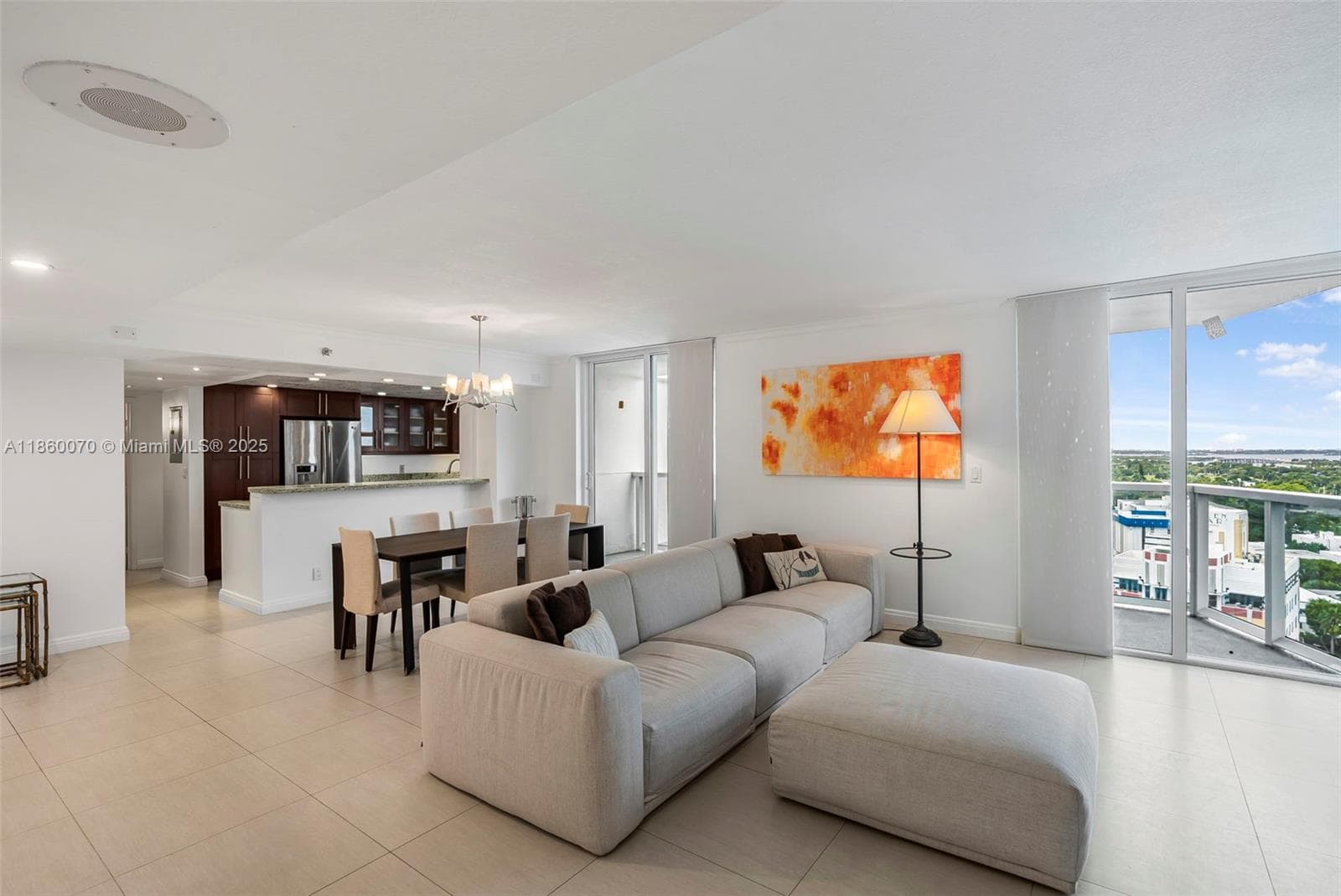 2401 Collins Ave # 1808, Miami Beach, FL 33140 — zdjęcie 2