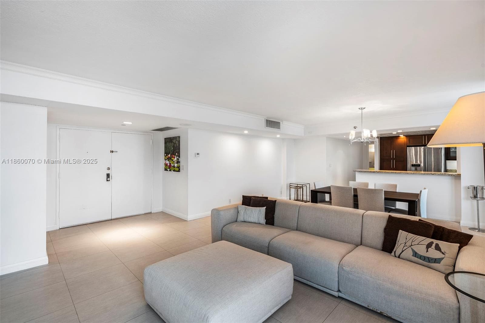 2401 Collins Ave # 1808, Miami Beach, FL 33140 — zdjęcie 3