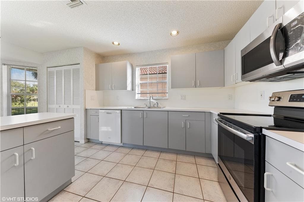 7697 NW 25th Street, Margate, FL 33063 — zdjęcie 3