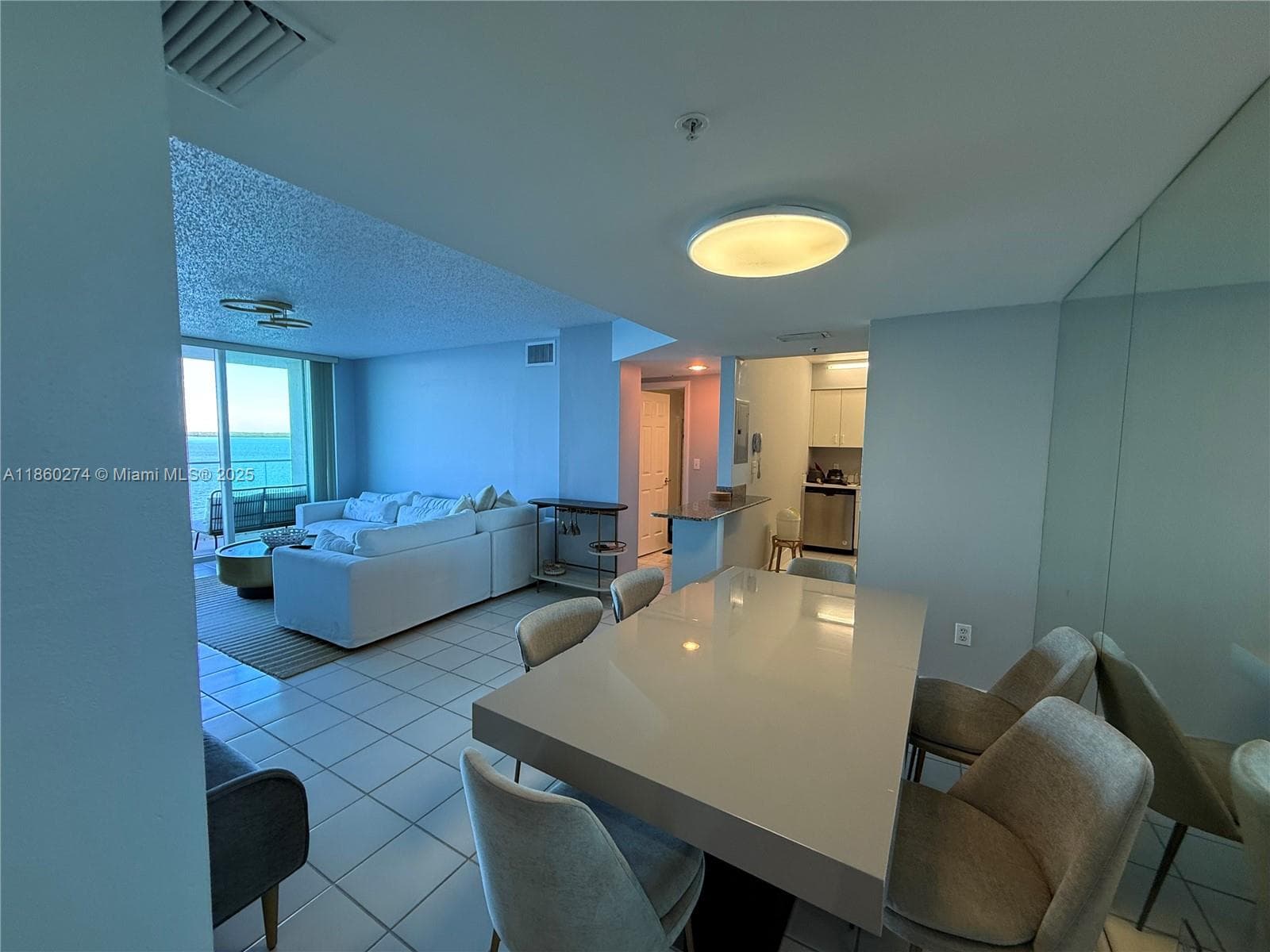800 Claughton Island Dr # 703, Miami, FL 33131 — zdjęcie 2