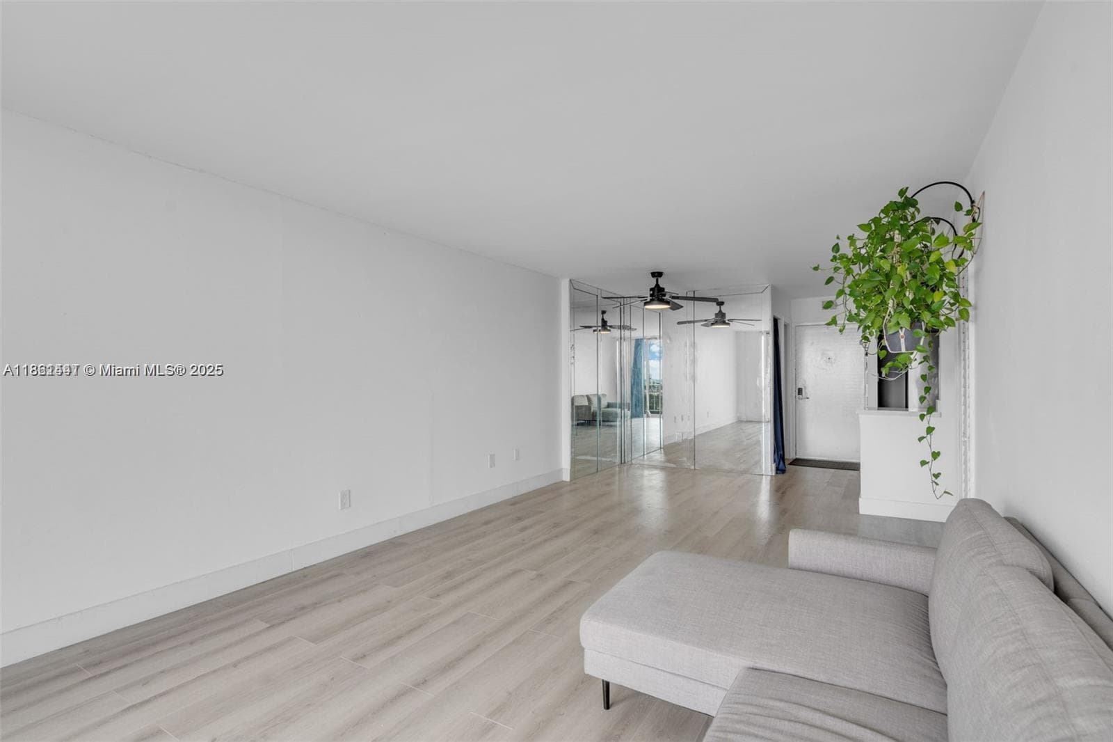 6900 Bay Dr # 11F, Miami Beach, FL 33141 — zdjęcie 4