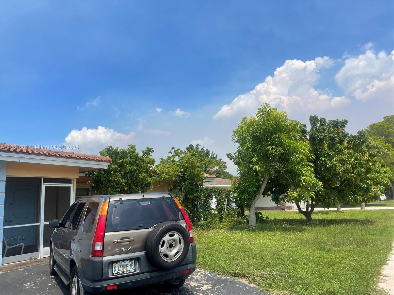 8203 NW 73rd Ter, Tamarac, FL 33321 — zdjęcie 3