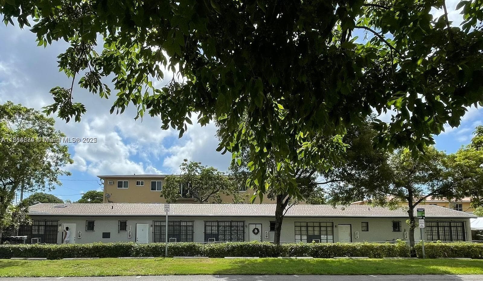 1346 NW 6th St, Miami, FL 33125