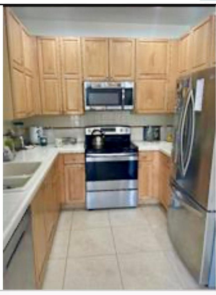 872 NW 130th Avenue # 872, Pembroke Pines, FL 33028 — zdjęcie 3