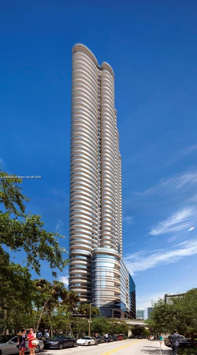 1000 Brickell Plz # 3010, Miami, FL 33131