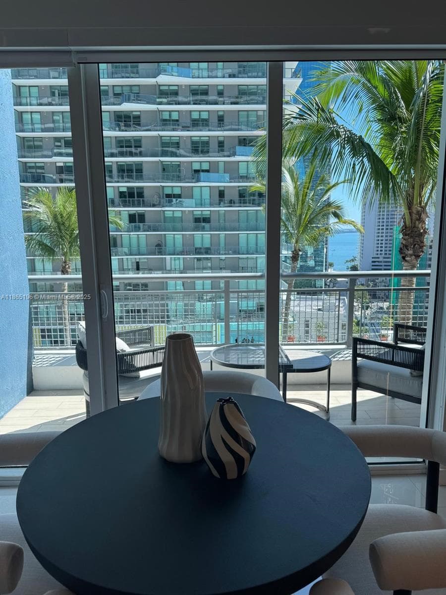 60 SW 13th St # 1406, Miami, FL 33130
