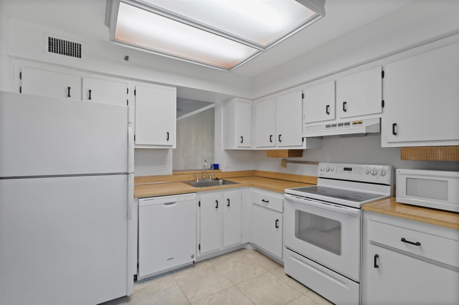 4550 NW 18th Avenue # 301, Deerfield Beach, FL 33064 — zdjęcie 2