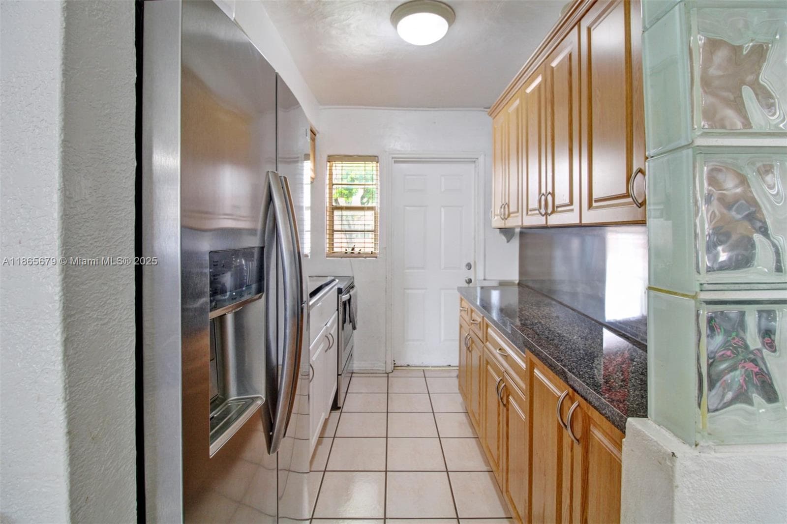 3451 SW 11th St # 8A, Miami, FL 33135 — zdjęcie 4