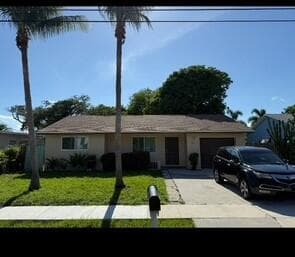 805 SE 3rd Street, Boynton Beach, FL 33435