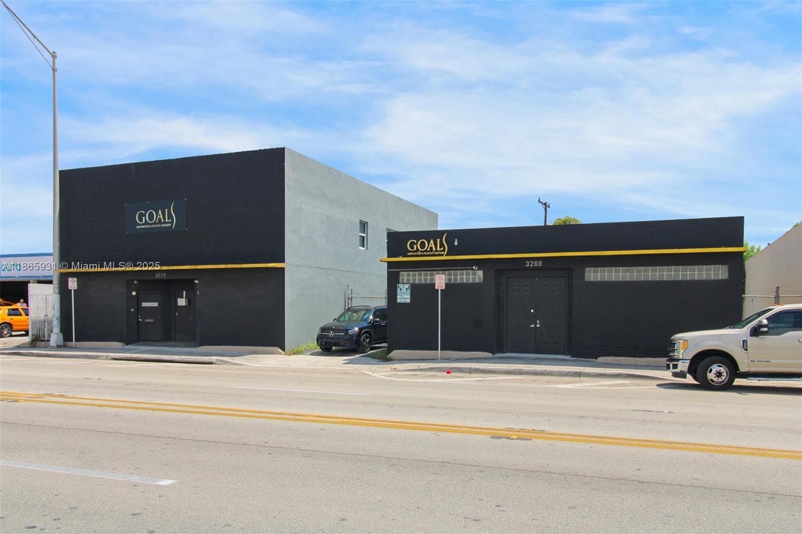 3270 NW 36th St, Miami, FL 33142 — zdjęcie 2