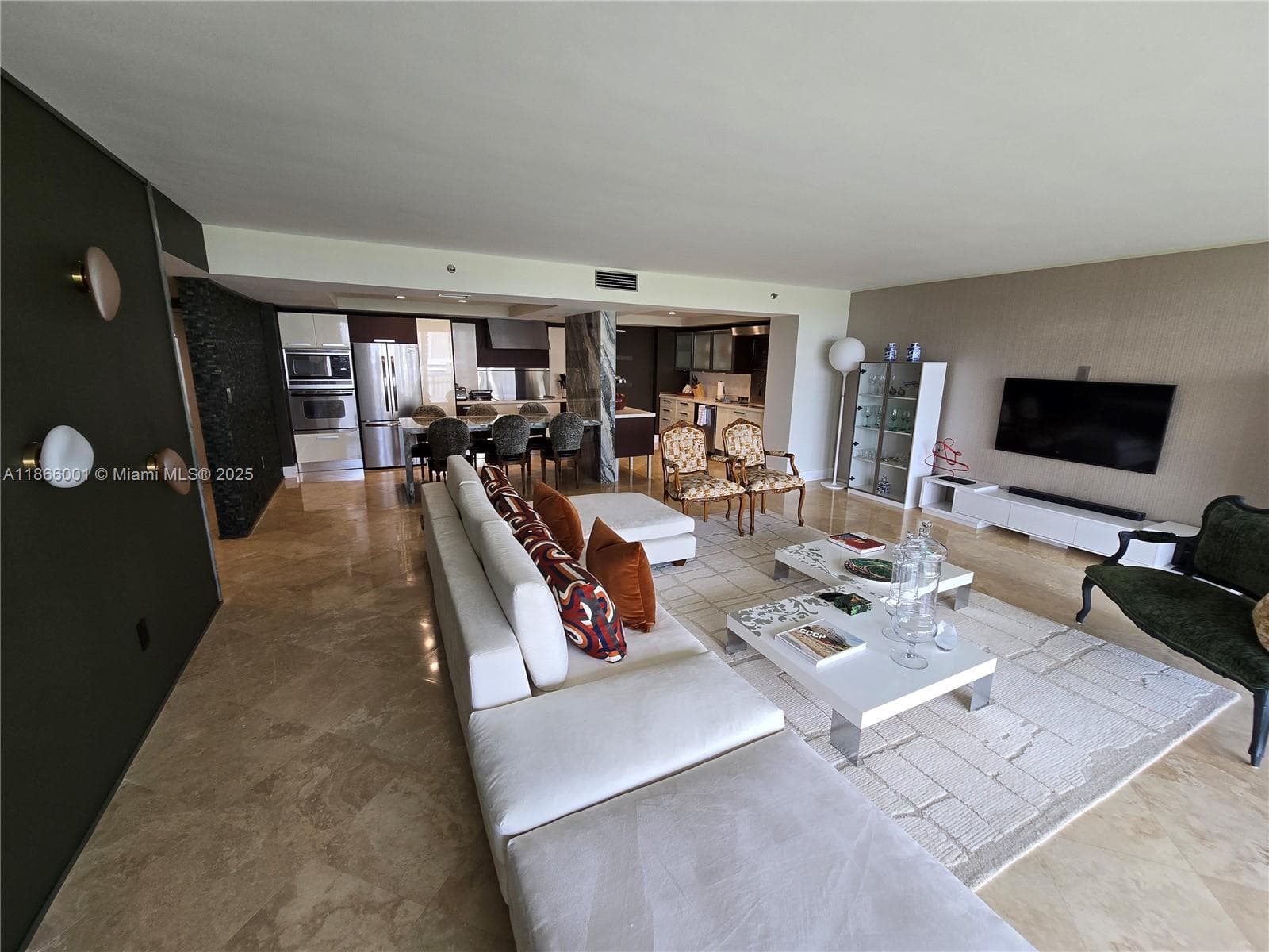 11113 Biscayne Blvd # 854, Miami, FL 33181