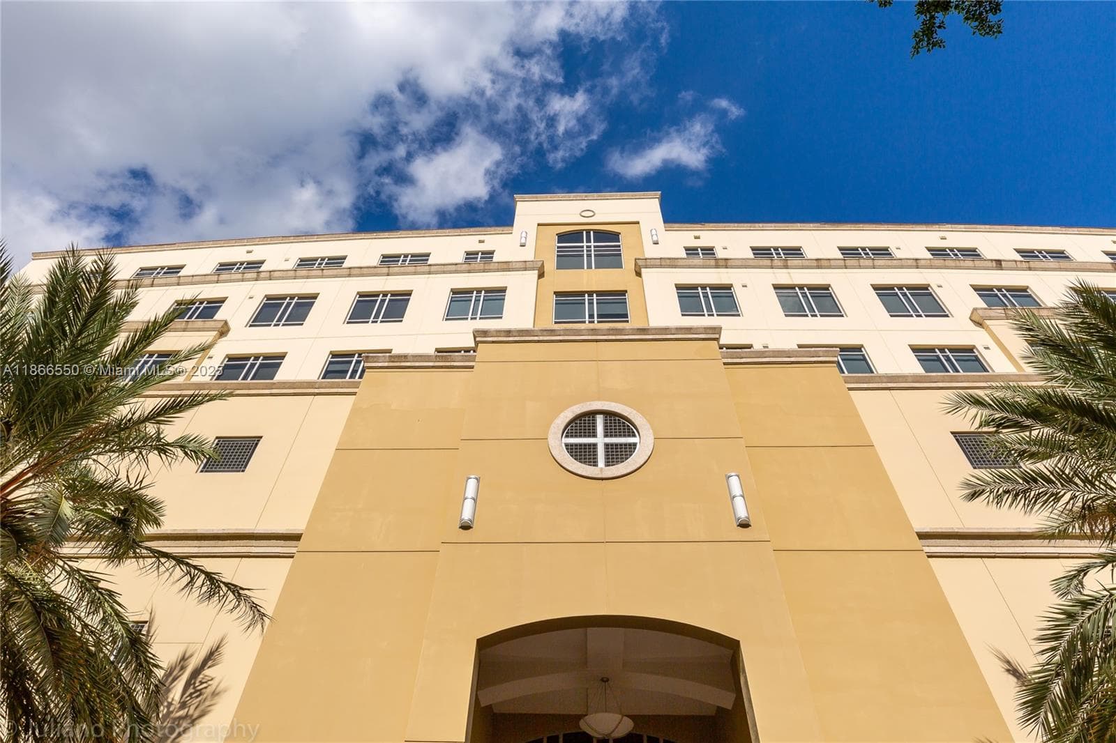 135 San Lorenzo Ave # 150, Coral Gables, FL 33146