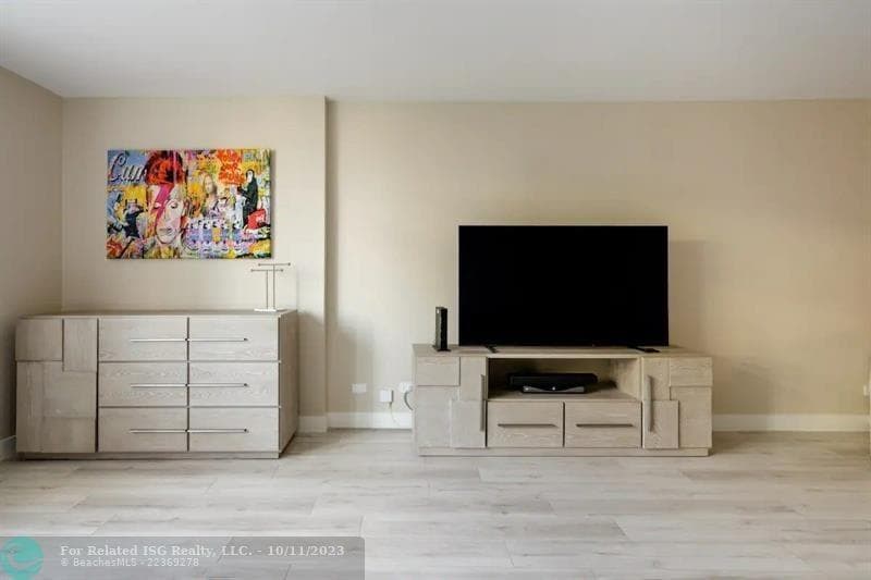 2301 Collins Avenue # 327, Miami Beach, FL 33139 — zdjęcie 5