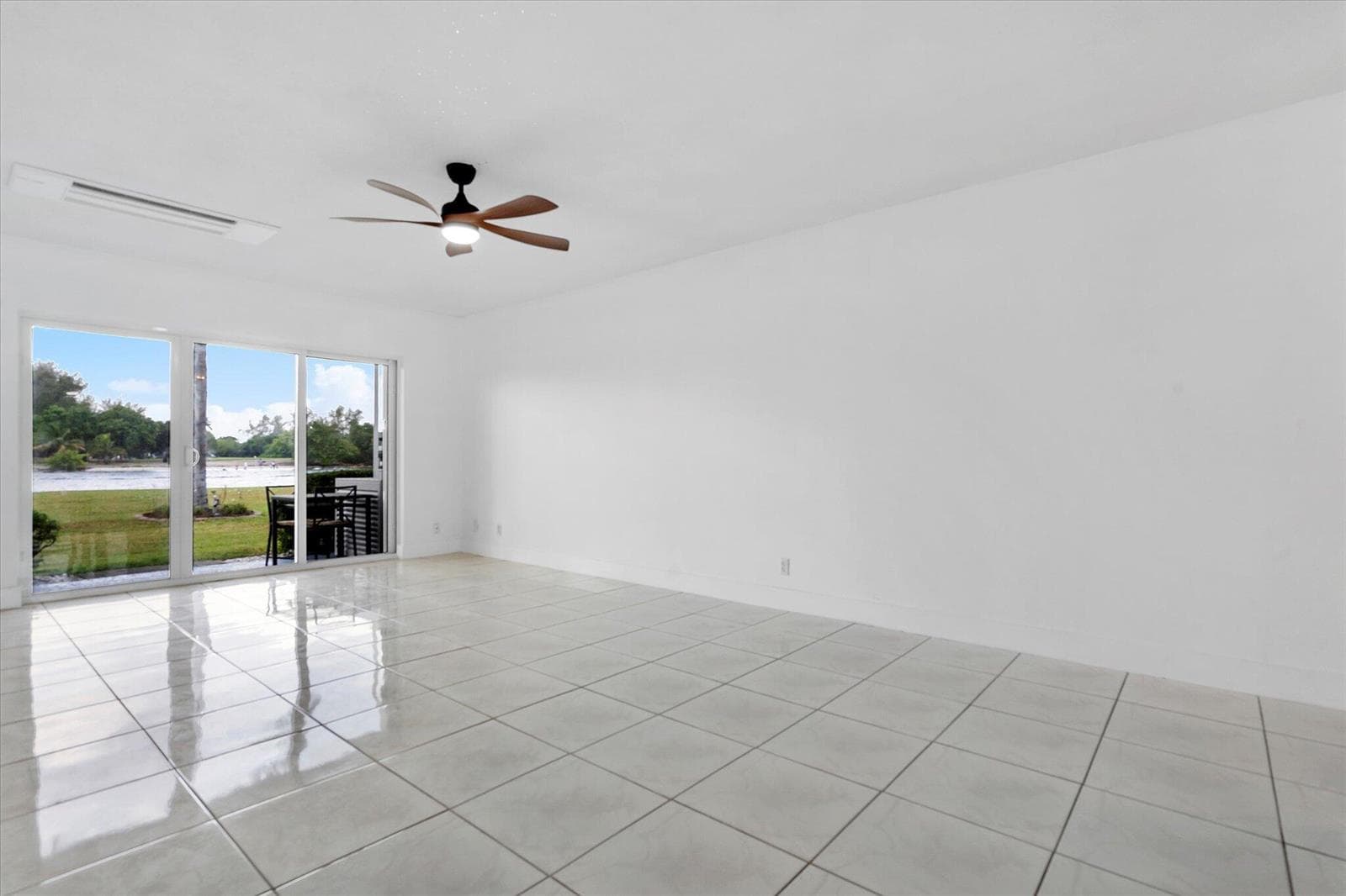 1001 N Riverside Drive # 104, Pompano Beach, FL 33062 — zdjęcie 3