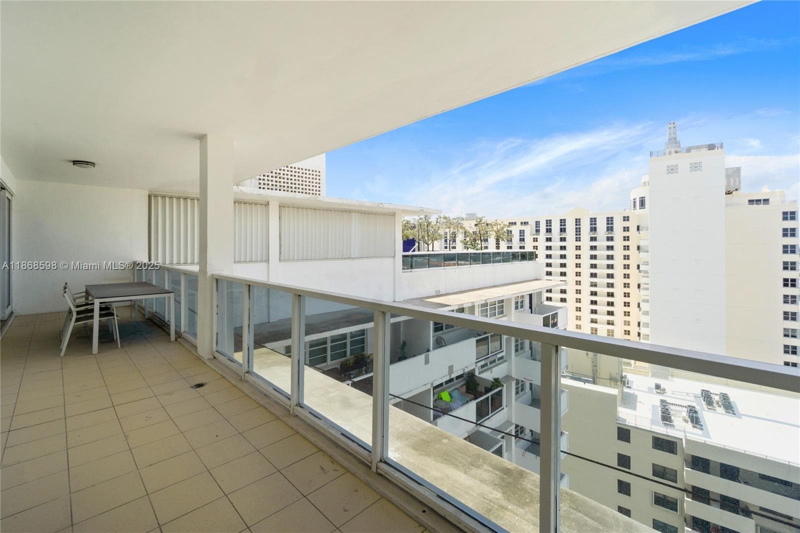 100 Lincoln Rd # PH14, Miami Beach, FL 33139 — zdjęcie 3