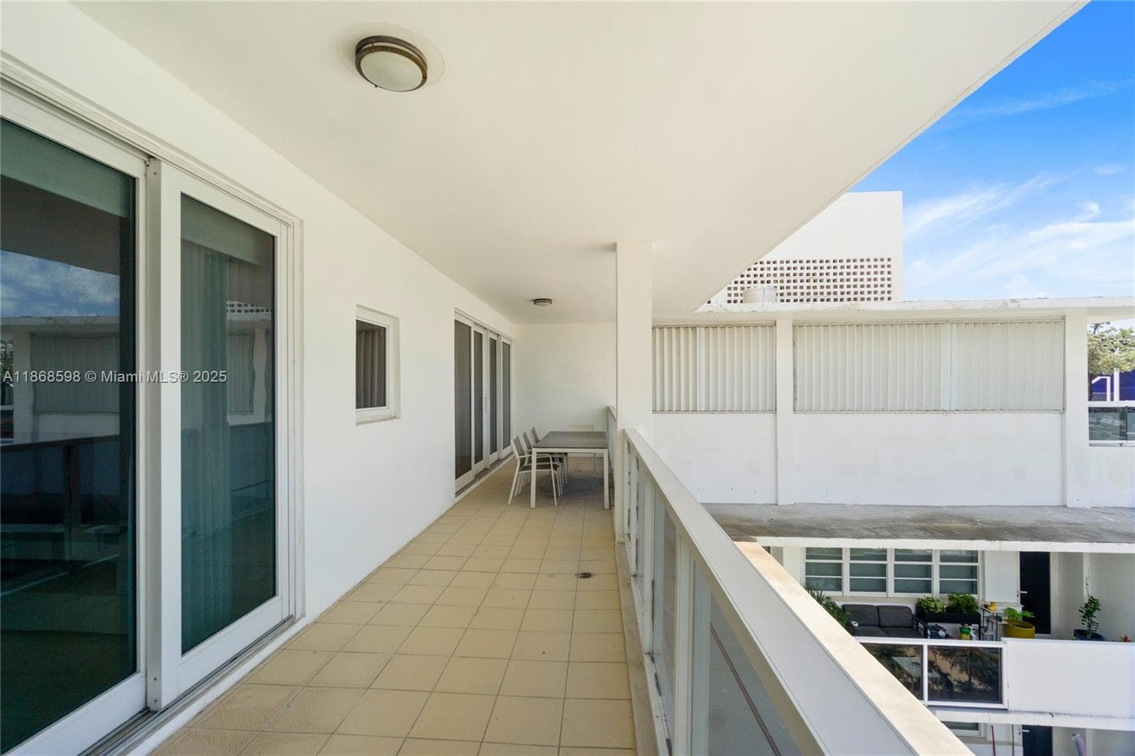 100 Lincoln Rd # PH14, Miami Beach, FL 33139 — zdjęcie 4
