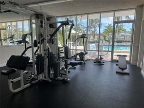 2350 NE 135th Street # 203, North Miami, FL 33181 — zdjęcie 3