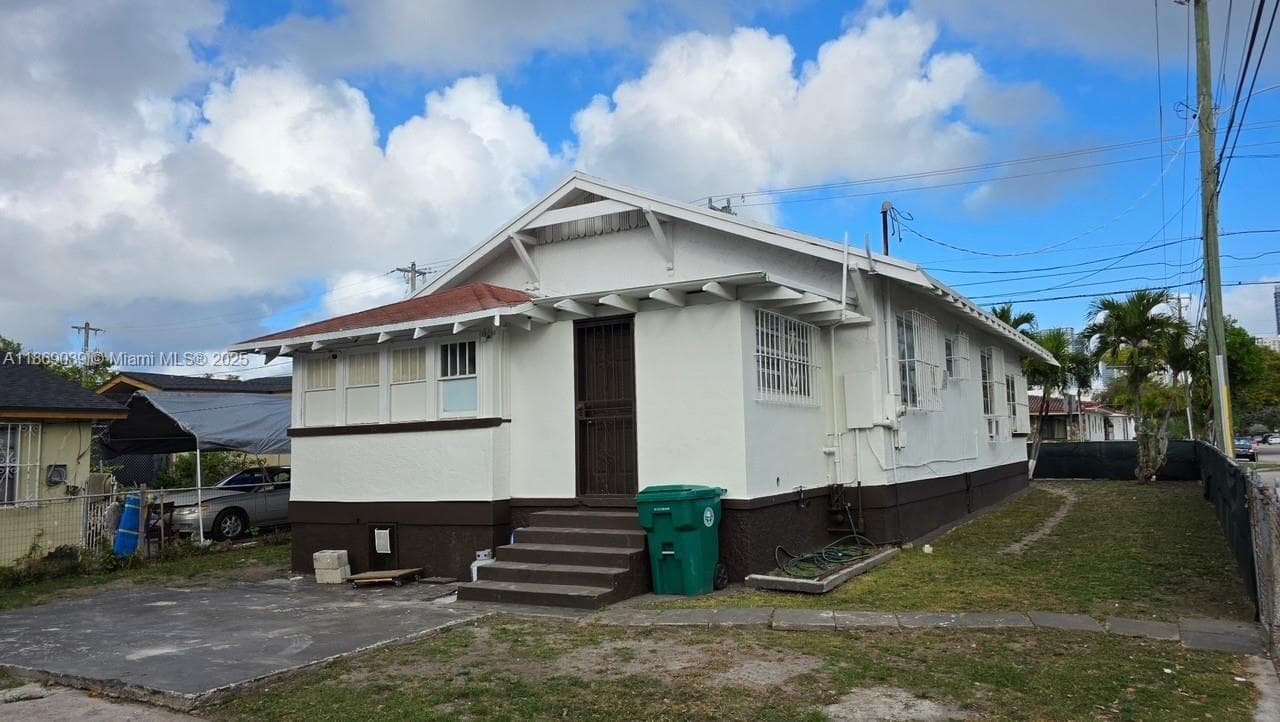 844 SW 8th Ct, Miami, FL 33130 — zdjęcie 4