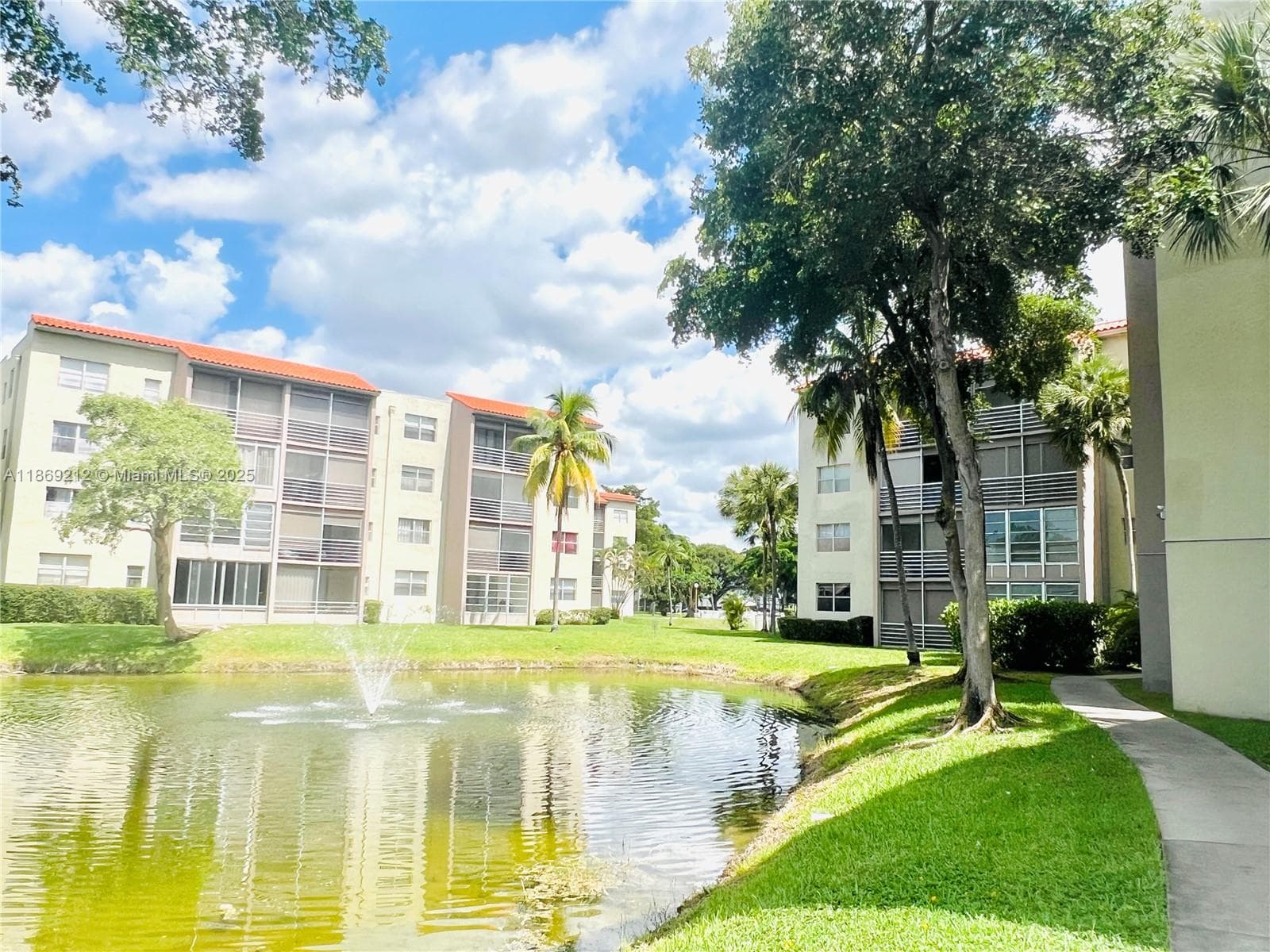 1820 SW 81st Ave # 3405, North Lauderdale, FL 33068