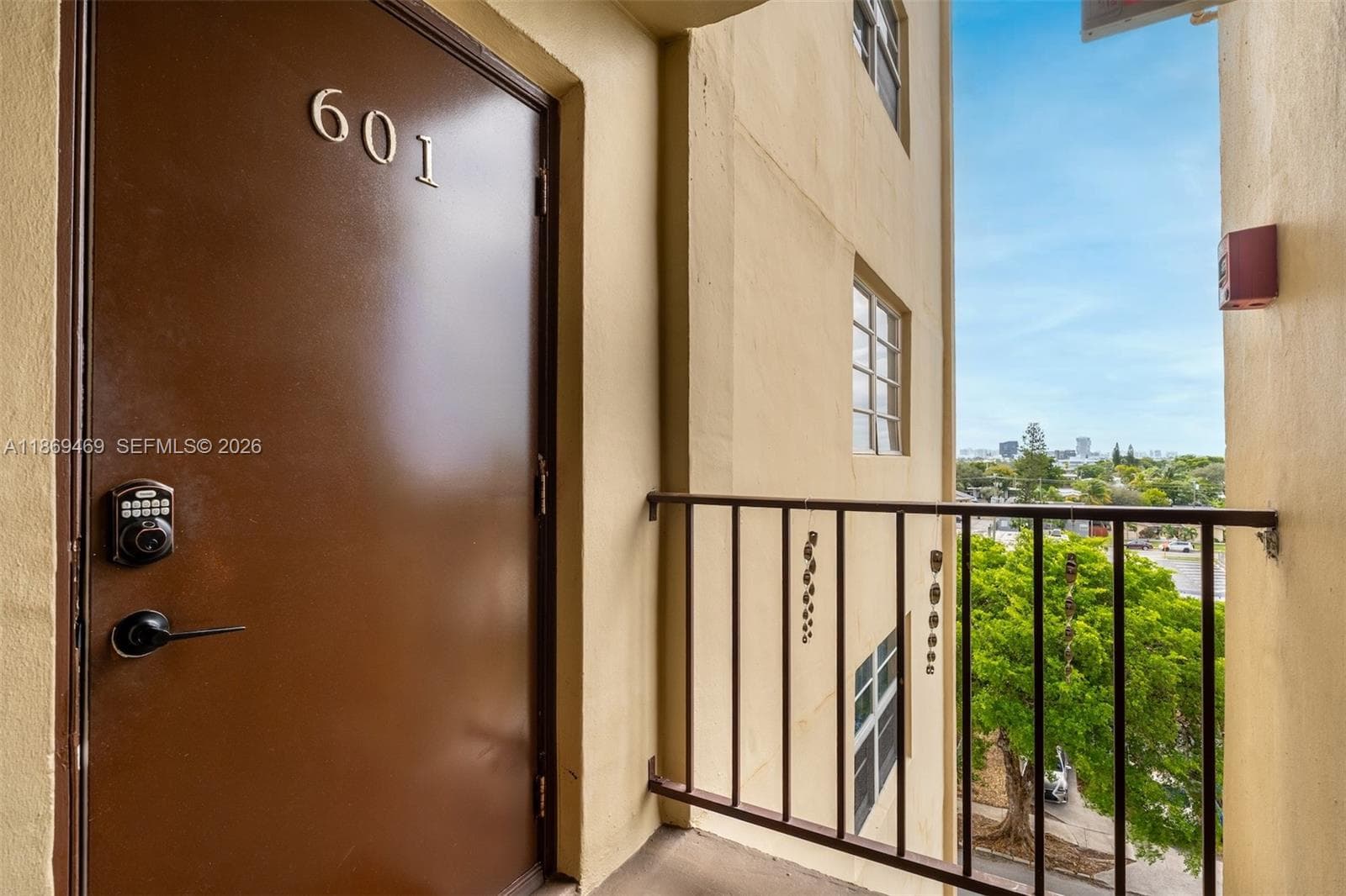 1811 Jefferson St # 601, Hollywood, FL 33020 — zdjęcie 2