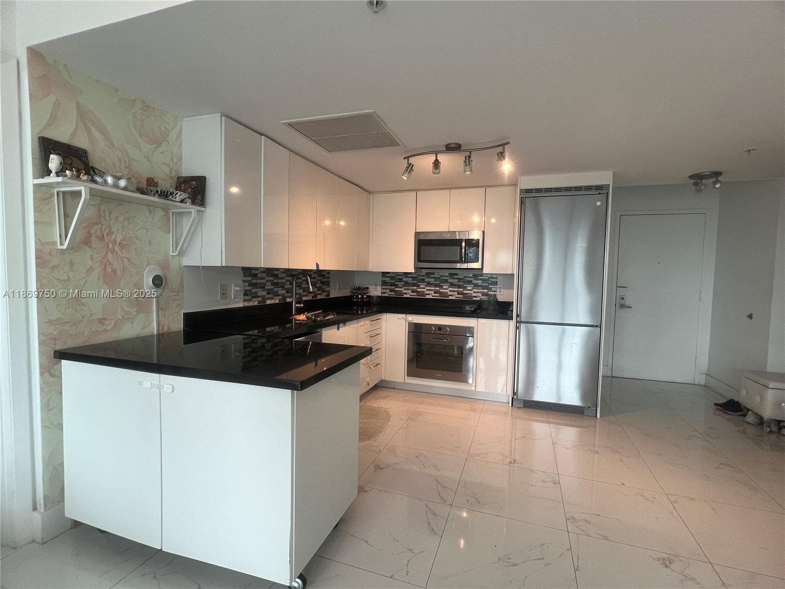 92 SW 3rd St # 3803, Miami, FL 33130 — zdjęcie 3