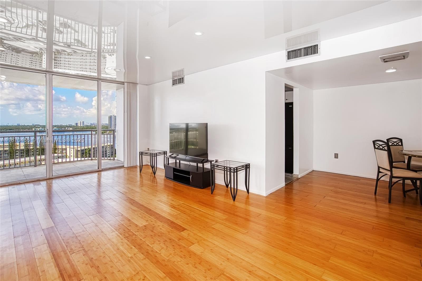 18021 Biscayne Blvd # 1604, Aventura, FL 33160 — zdjęcie 4