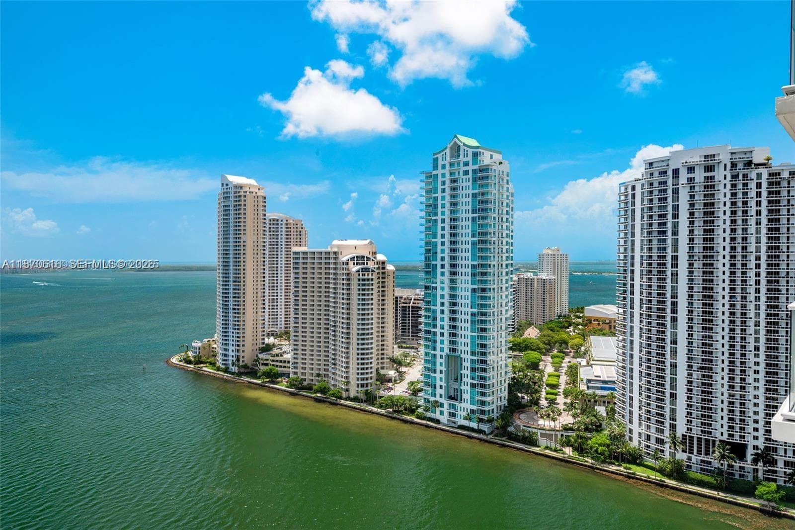 300 S Biscayne Blvd # 3014, Miami, FL 33131