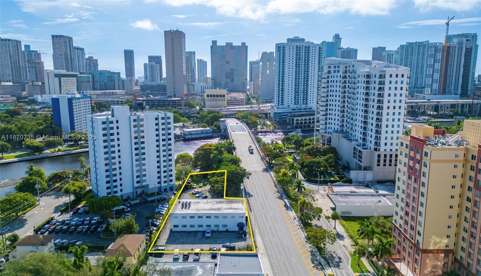 529 W Flagler St, Miami, FL 33130 — zdjęcie 3