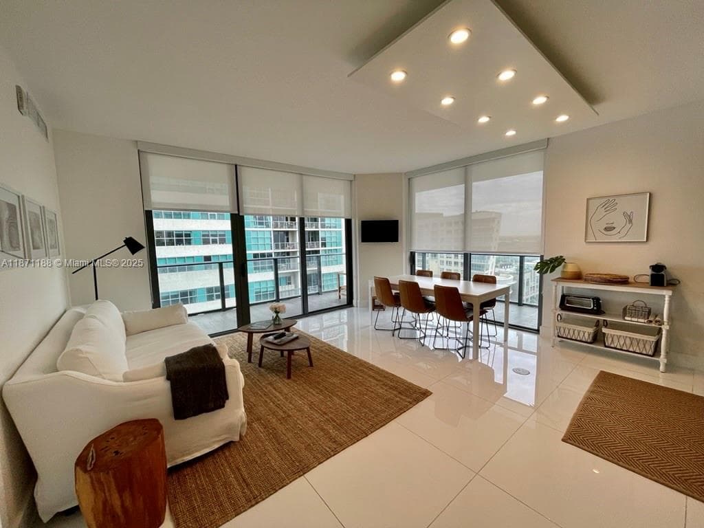 121 NE 34 ST # 901, Miami, FL 33137 — zdjęcie 2