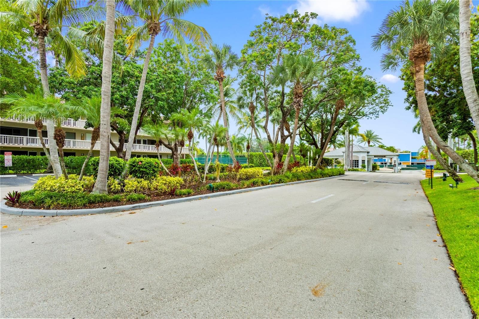 16 Royal Palm Way # 302, Boca Raton, FL 33432 — zdjęcie 2