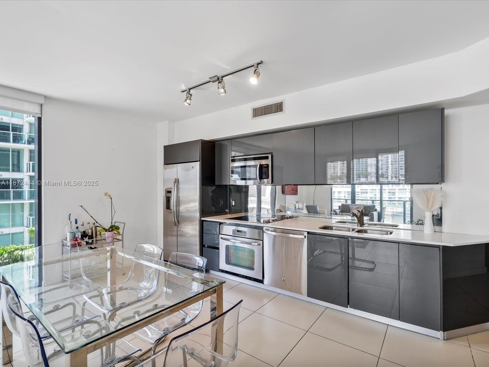 31 SE 6th St # 802, Miami, FL 33131 — zdjęcie 5