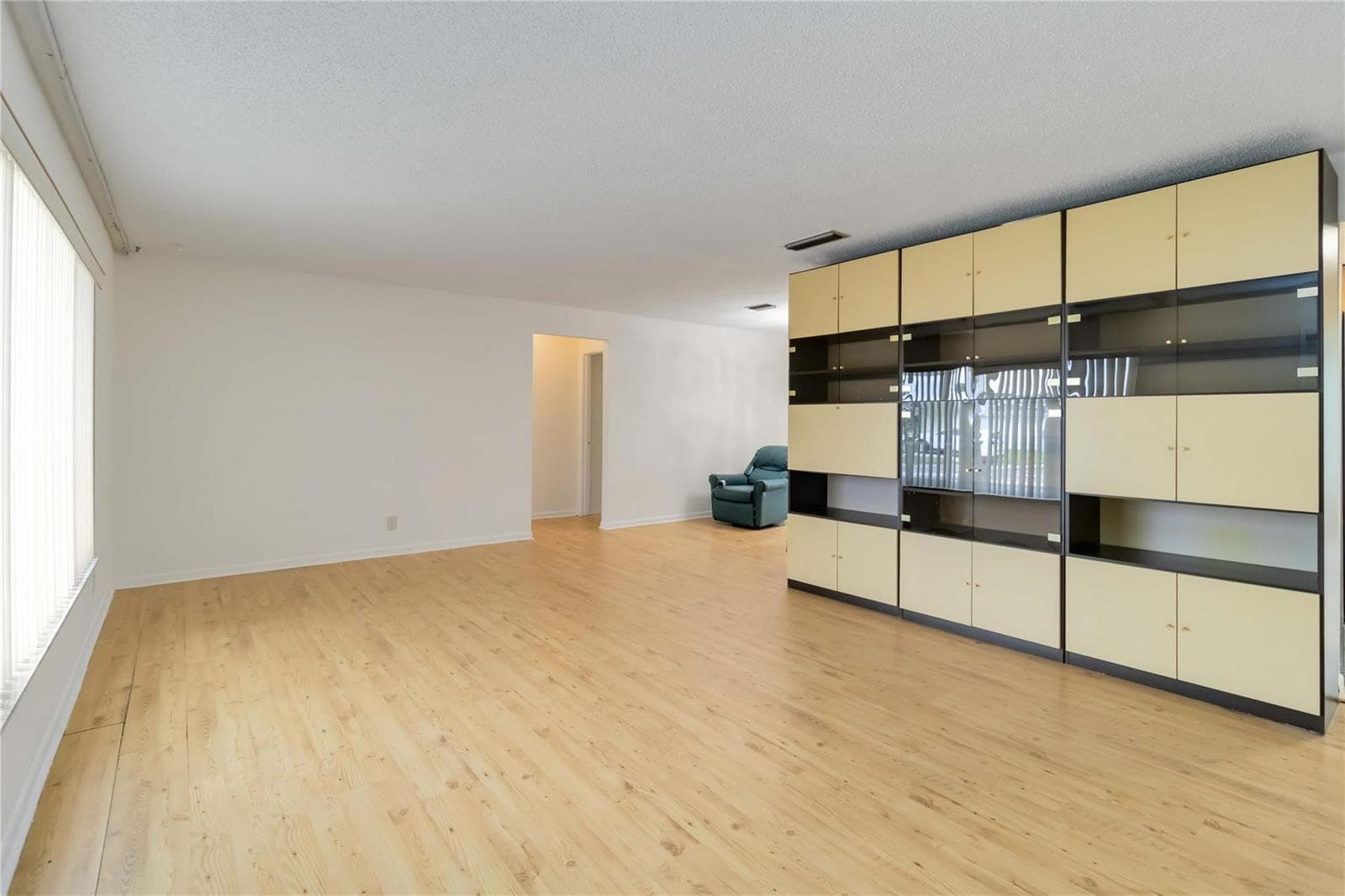 735 NW 73rd Terrace, Margate, FL 33063 — zdjęcie 3