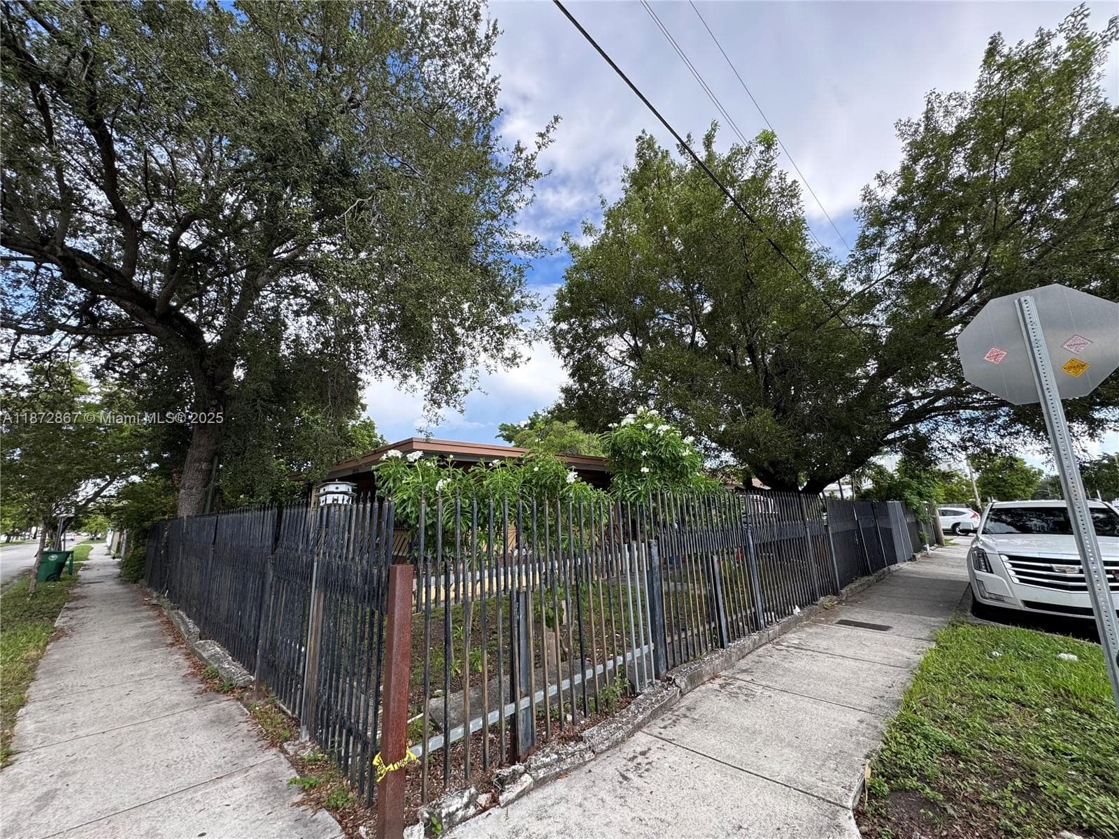 2751 NW 24th Ave, Miami, FL 33142 — zdjęcie 3