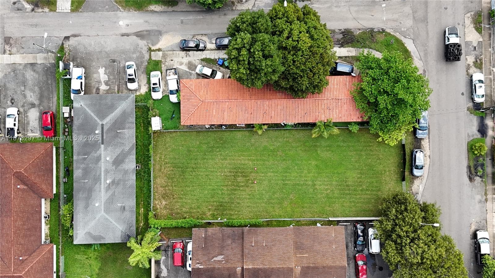 1941 NW 19th Ave, Miami, FL 33125 — zdjęcie 4