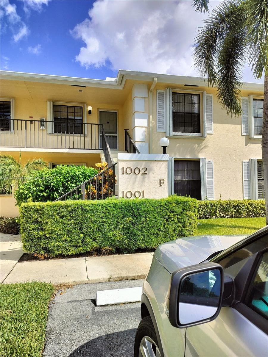 1002 Keystone Dr # F, Jupiter, FL 33458