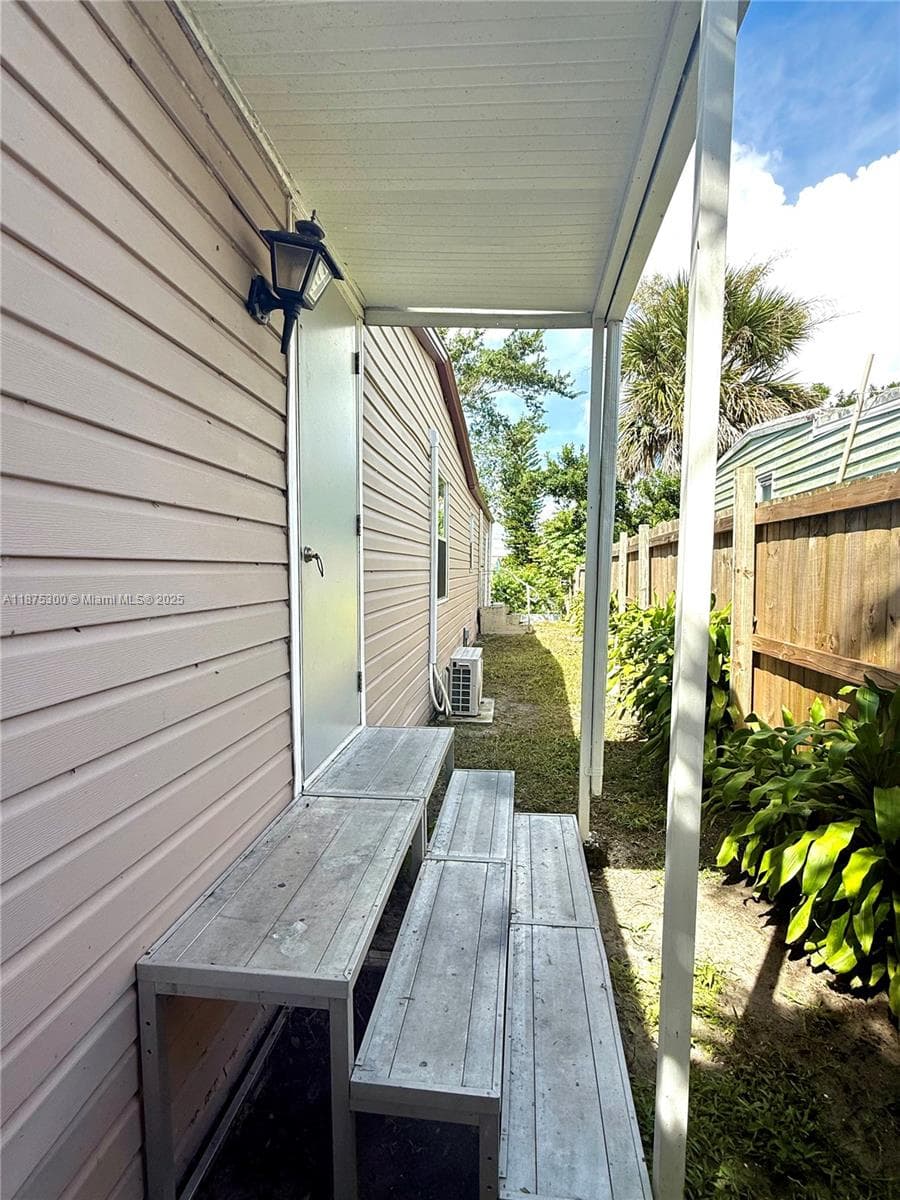 3603 SE 35th Ave, Other City - In The State Of Florida, FL 34974 — zdjęcie 2