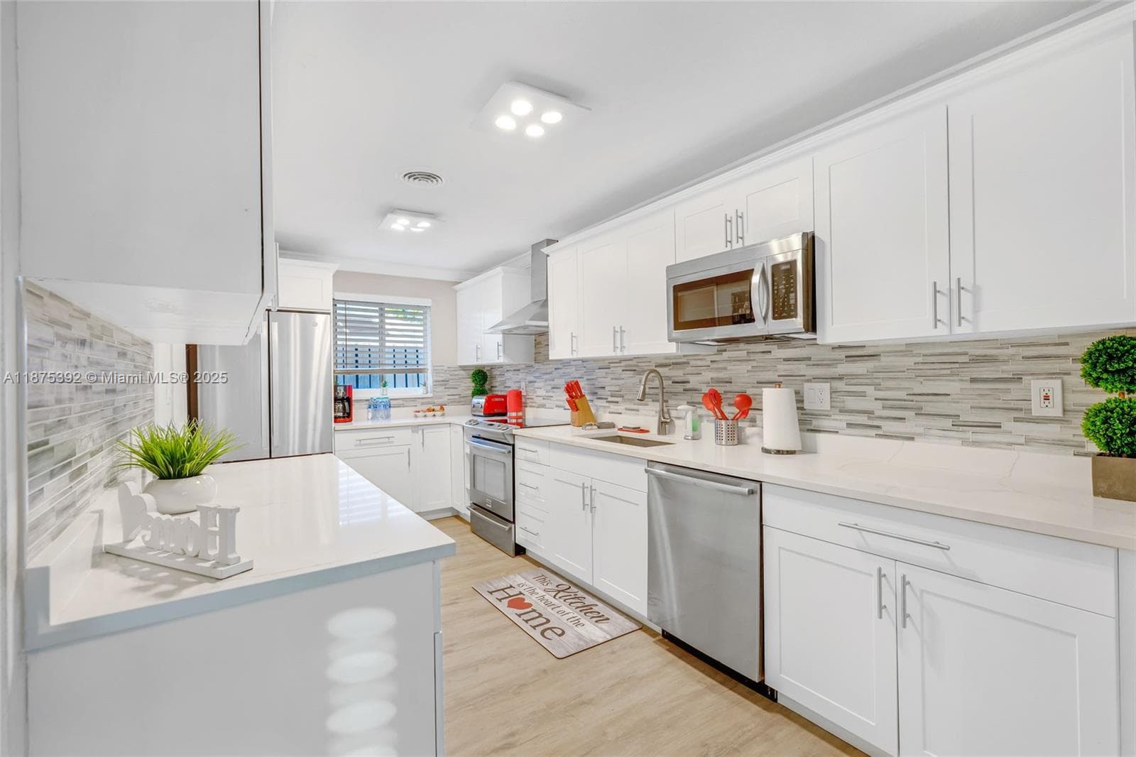 5740 NE 19th Ave, Fort Lauderdale, FL 33308 — zdjęcie 5