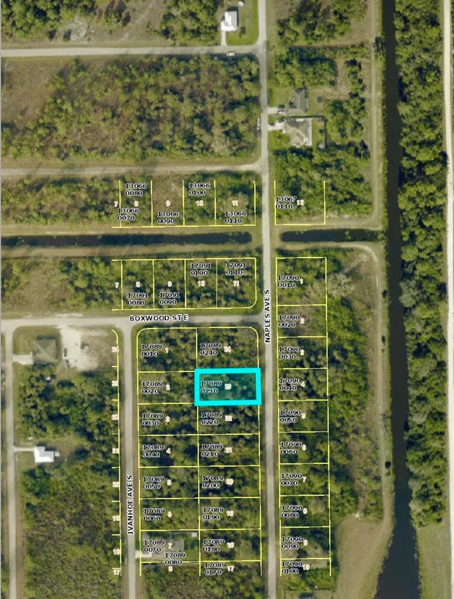 636 Naples Avenue S, Lehigh Acres, FL 33974 — zdjęcie 3