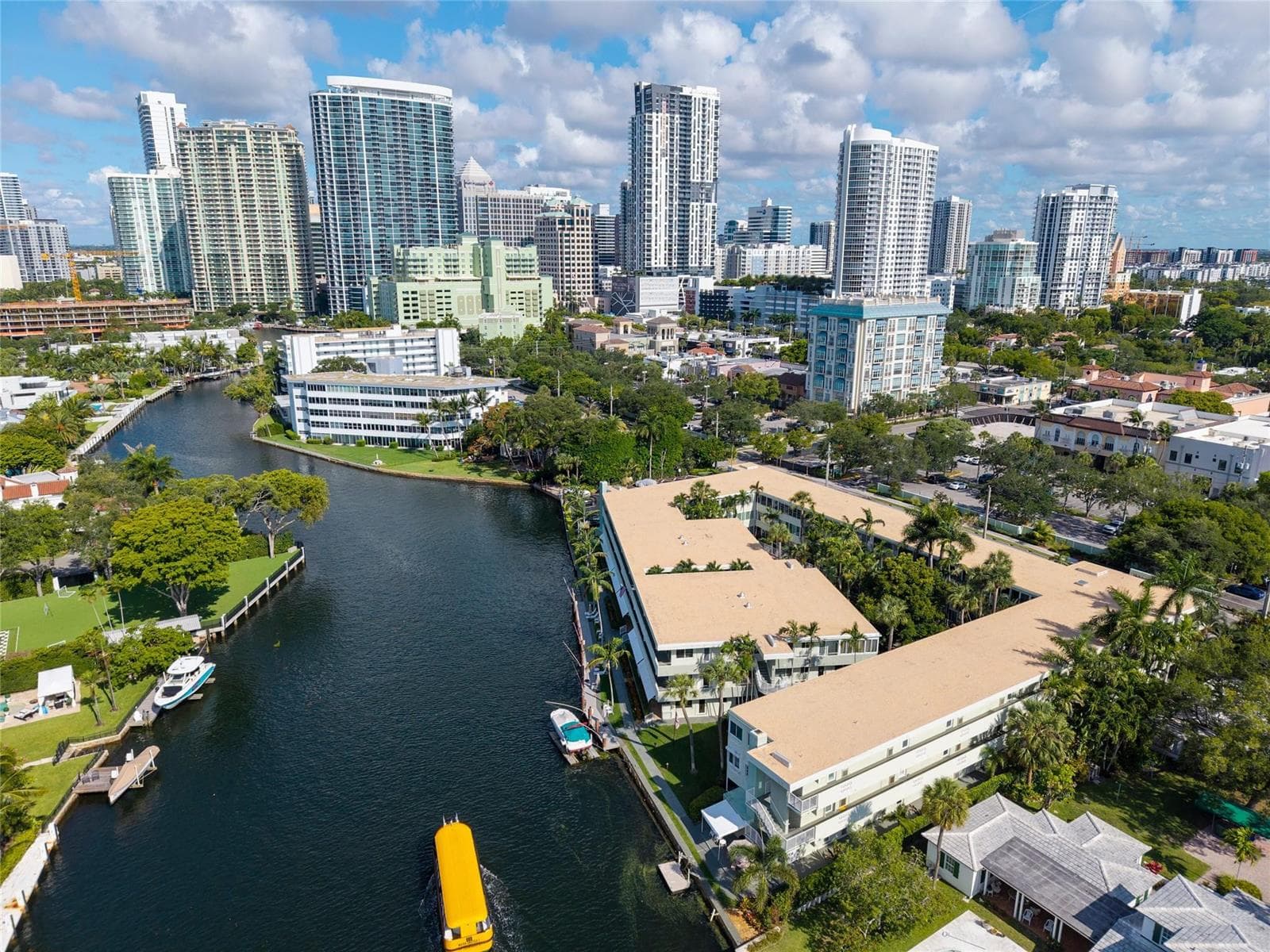 1000 SE 4th Street # 117 & 118, Fort Lauderdale, FL 33301 — zdjęcie 2