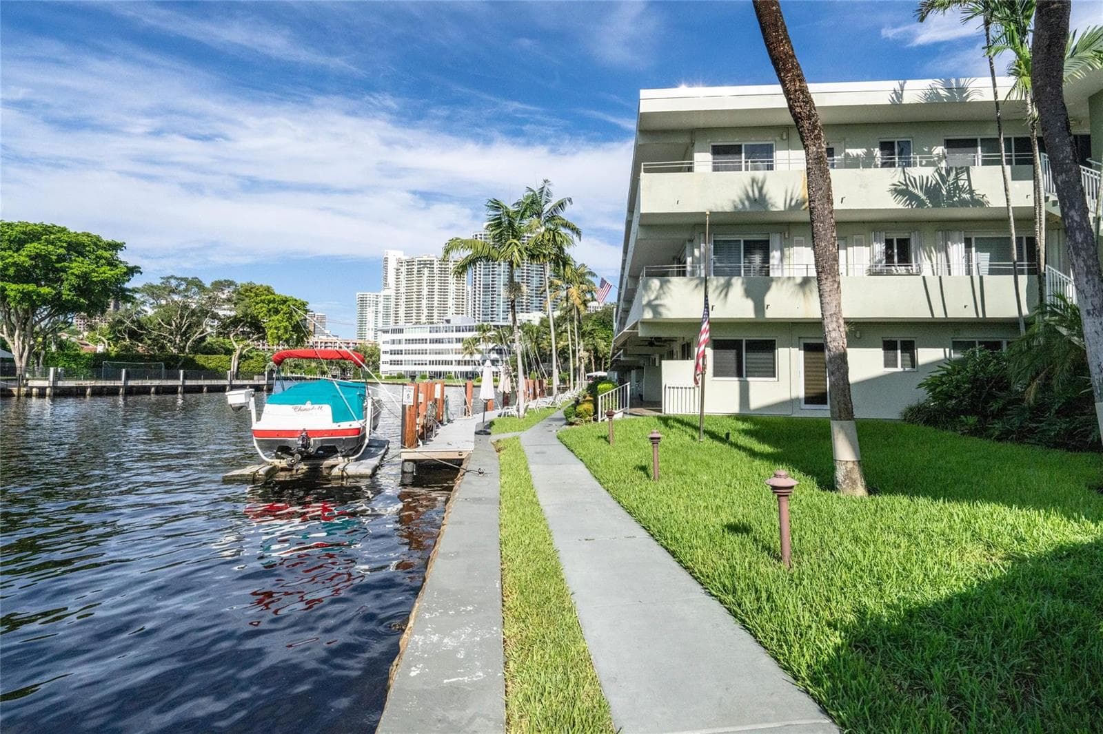 1000 SE 4th Street # 117 & 118, Fort Lauderdale, FL 33301 — zdjęcie 4