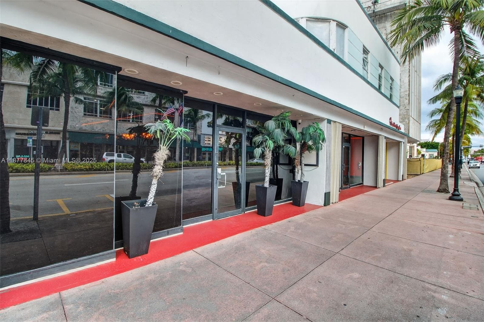 1216 Washington AVE, Miami Beach, FL 33139