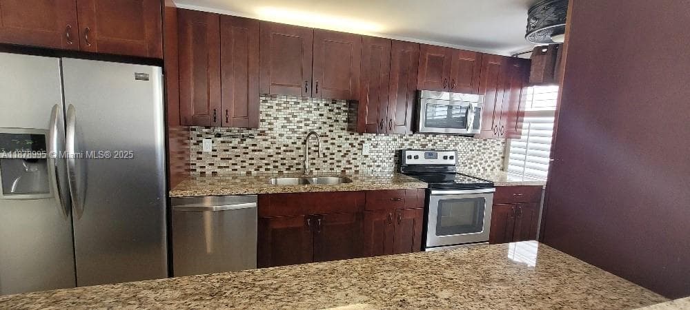 18061 Biscayne Blvd # 301, Aventura, FL 33160 — zdjęcie 2