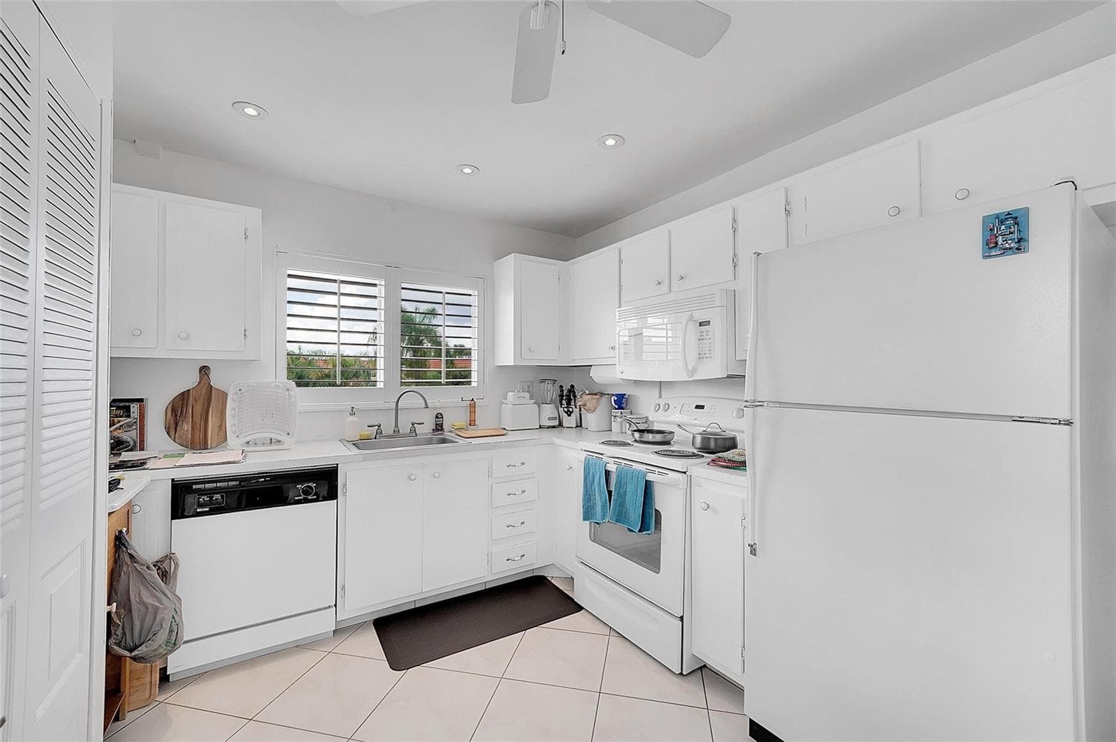9481 Sunrise Lakes Boulevard # 310, Sunrise, FL 33322 — zdjęcie 3