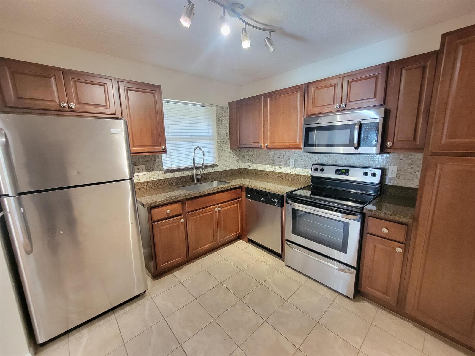 2539 NW 49 Terrace # 703, Coconut Creek, FL 33063 — zdjęcie 3