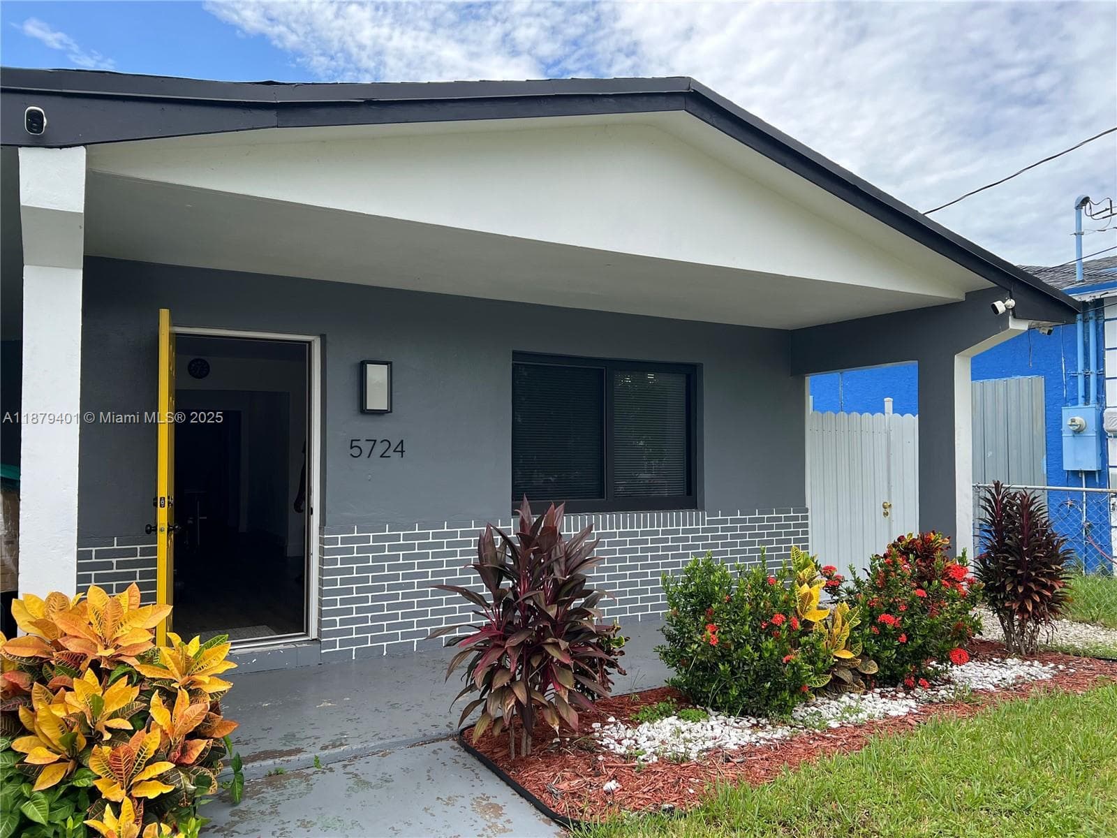 5724 SW 18th St, West Park, FL 33023 — zdjęcie 2